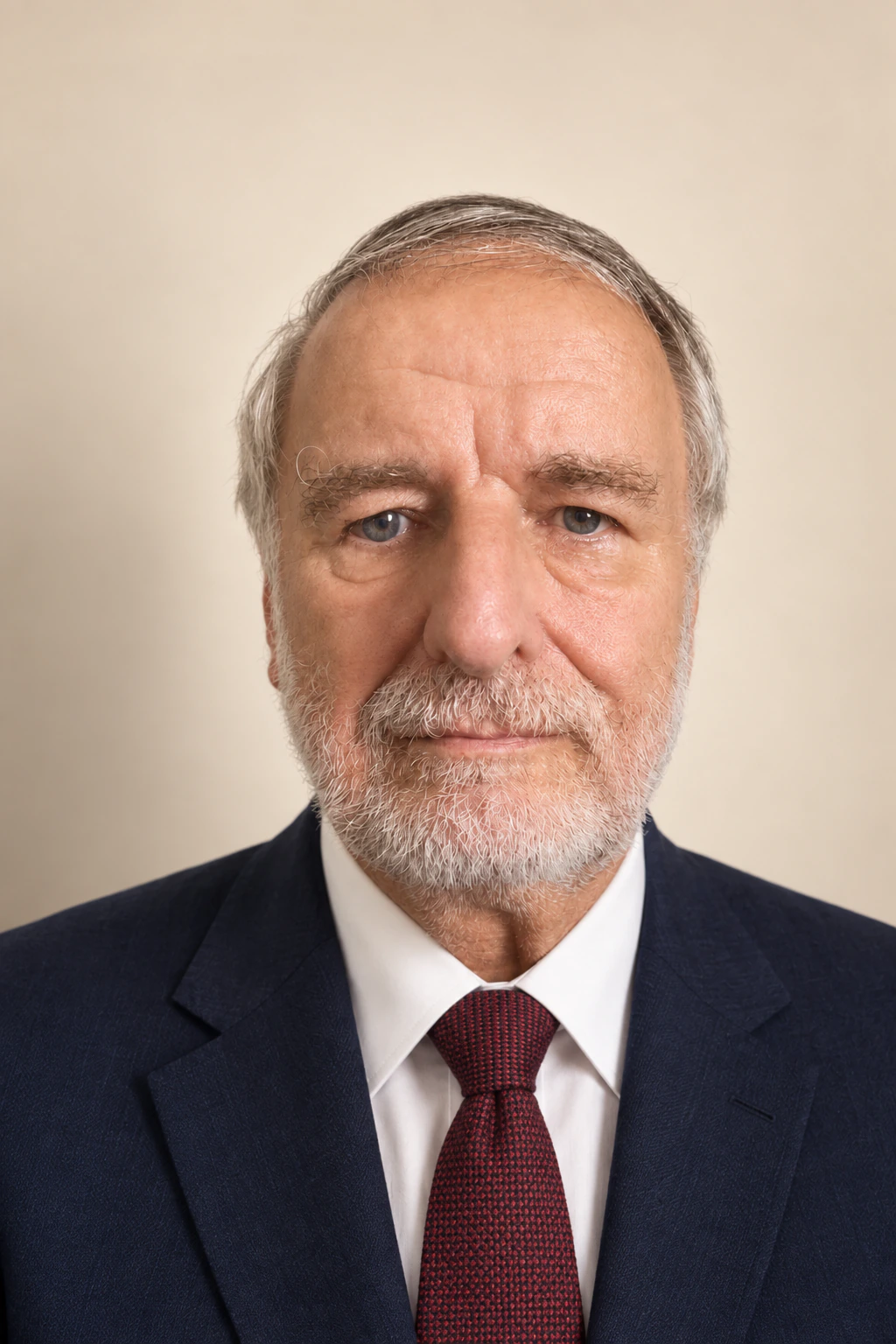 Portrait of Nicholas Hogg, professional English communication specialist